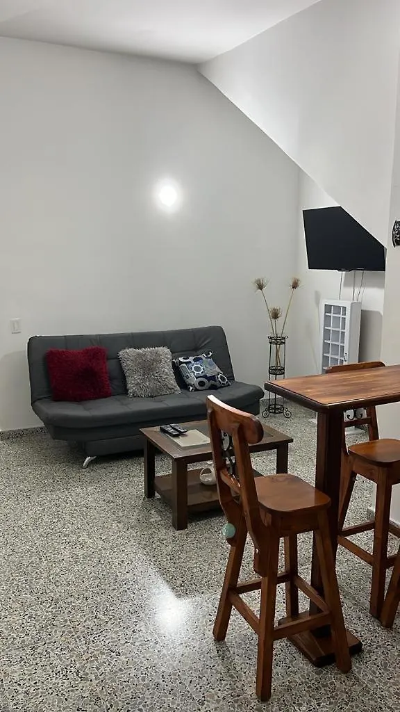 Alojamiento Confortable Calasanz Medellin Colombia